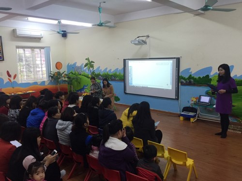 Hôm nay, Thứ tư ngày 08 tháng 3 năm 2017 trường MN Phúc Đồng đã khai mạc Hội giảng tháng 3 với chủ đề: “Ứng dụng CNTT trong công tác dạy học năm học 2016 – 2017.